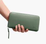 Vegan Leather Women's Classic Wallet - Sap Green - Image 2